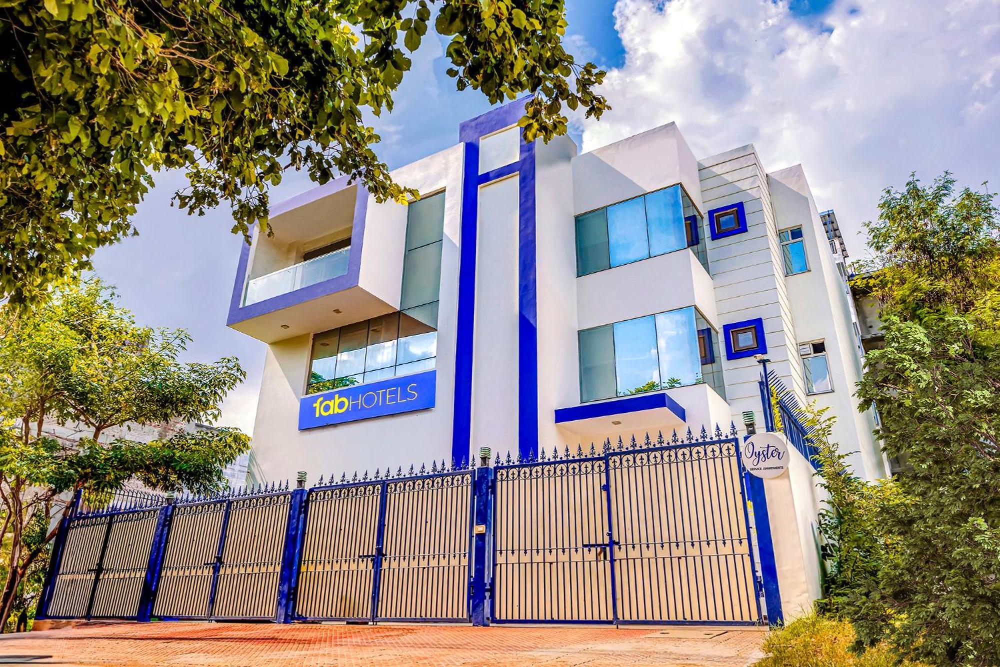 Fabhotel Oyster Villa Гургаон Екстериор снимка