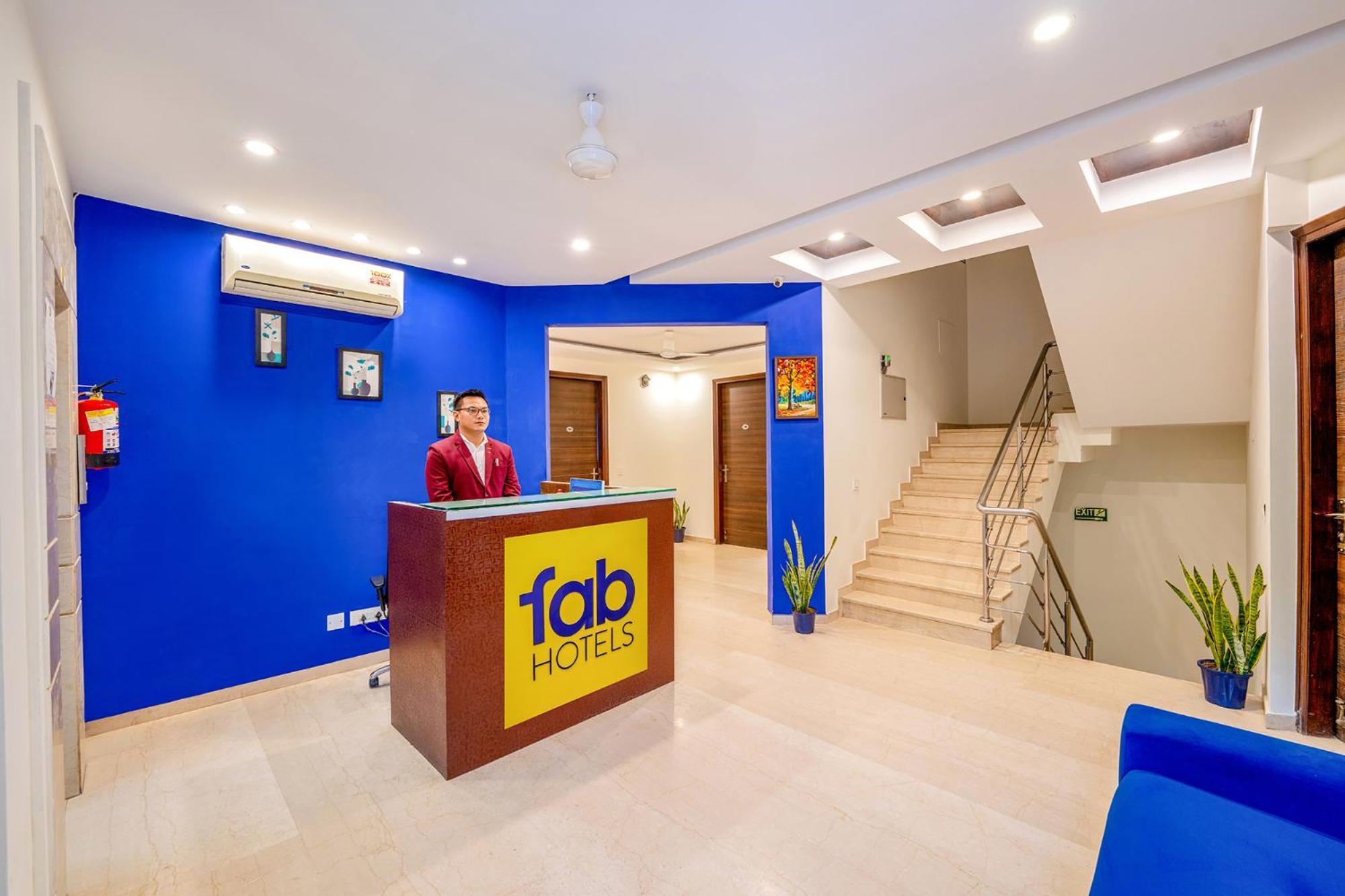 Fabhotel Oyster Villa Гургаон Екстериор снимка